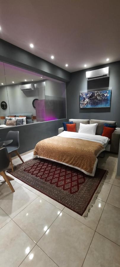 River City Studio Larissa Extérieur photo